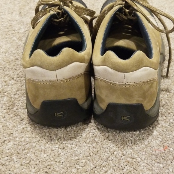 Womens Keen Hiking shoe - Picture 3 of 5